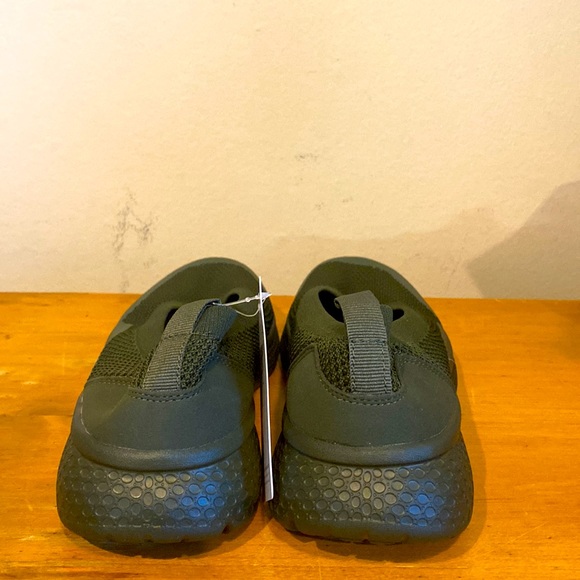Acaine Simple Life Jeko Womens Slip On Dark Green Walking Shoes Flats 8.5 NWT - Picture 4 of 8